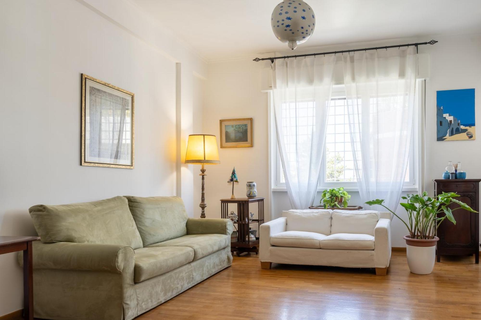 Apartment Sempione-metro B, Vintage Apartment, Ac, Wifi Rome